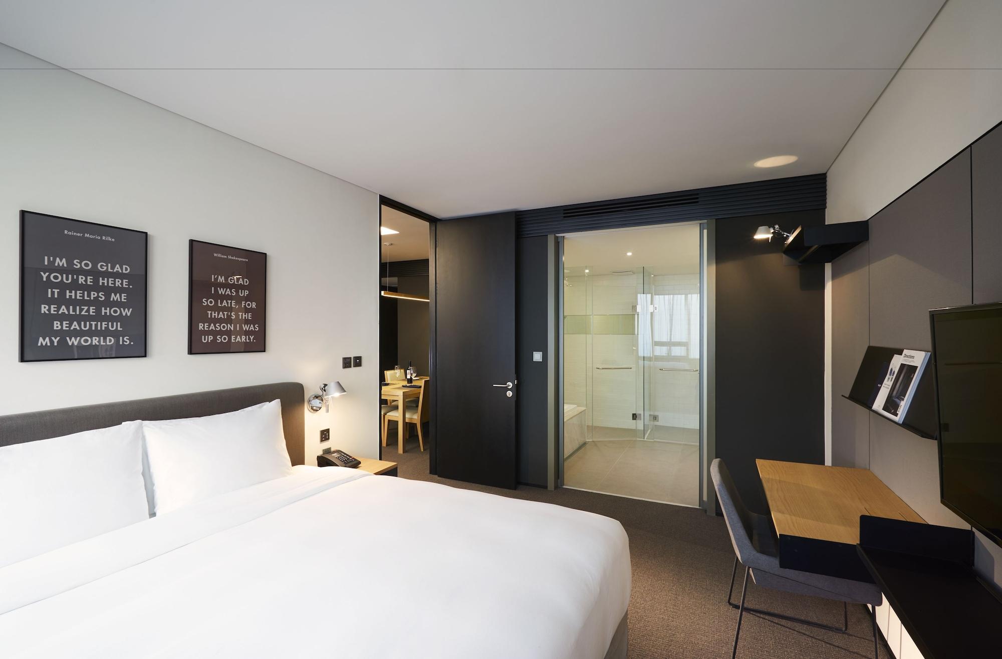 Glad Mapo Hotel